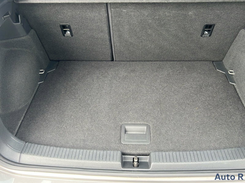 Volkswagen T-Cross usata a Potenza (8)