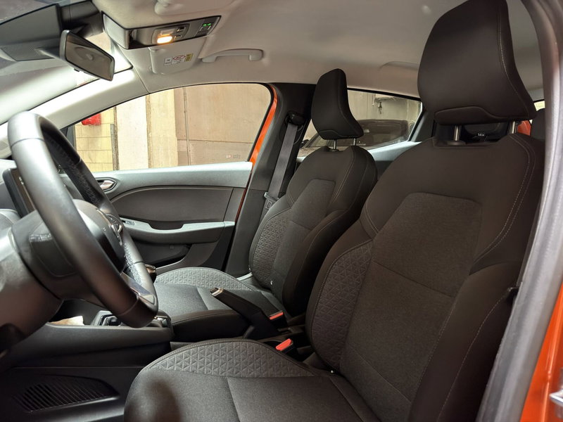 Renault Clio usata a Milano (15)