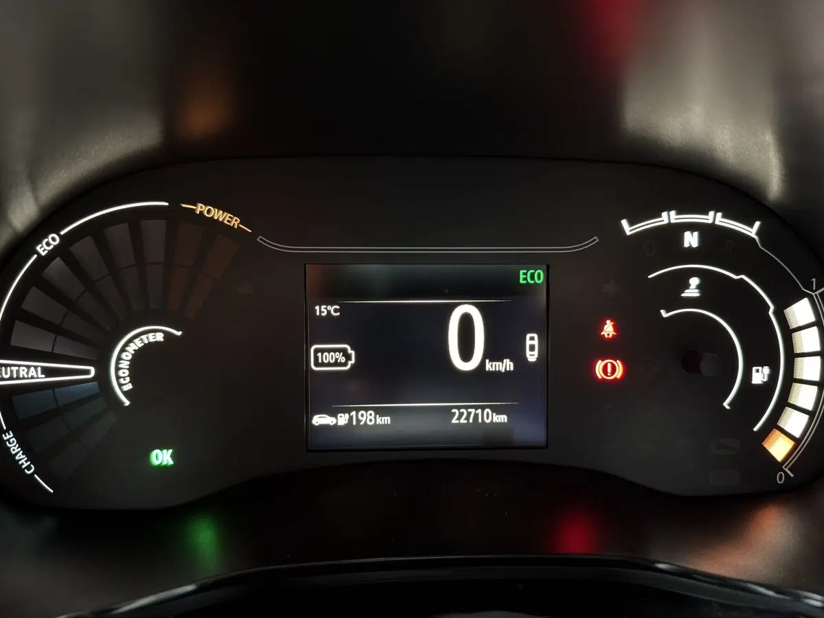 Dacia Spring usata a Milano (10)