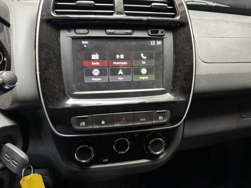 Dacia Spring usata a Milano (11)