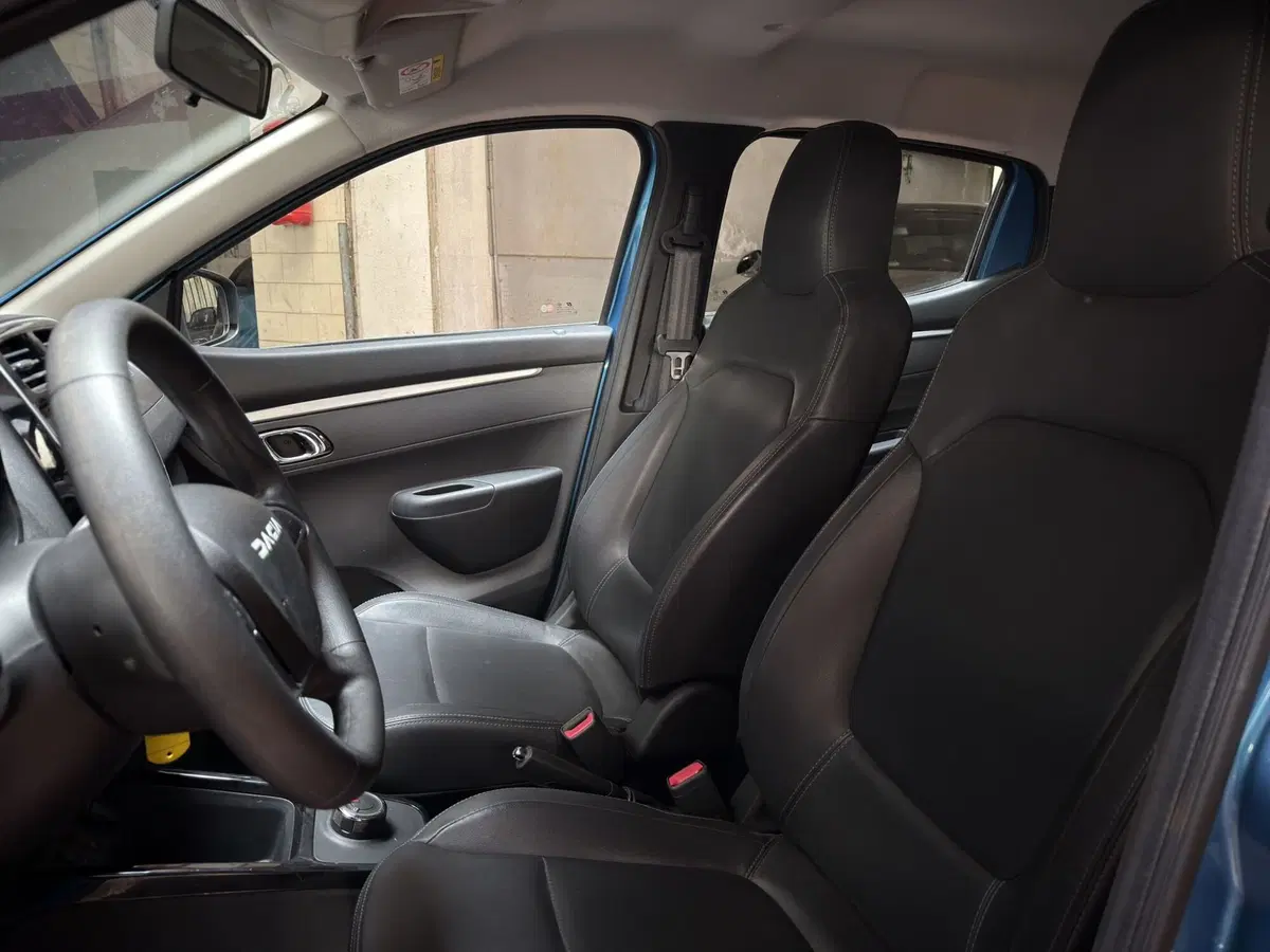 Dacia Spring usata a Milano (13)