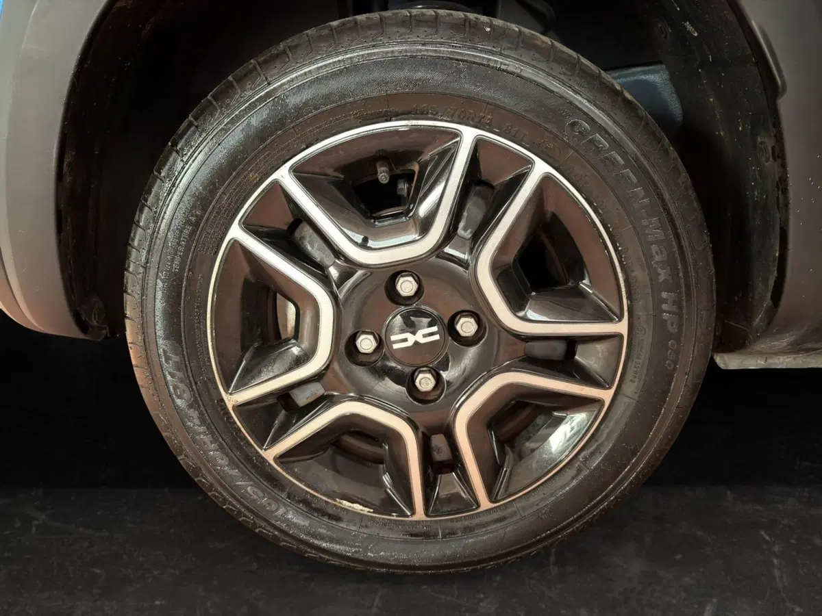Dacia Spring usata a Milano (8)