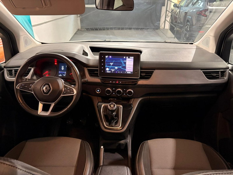 Renault Kangoo usata a Milano (14)