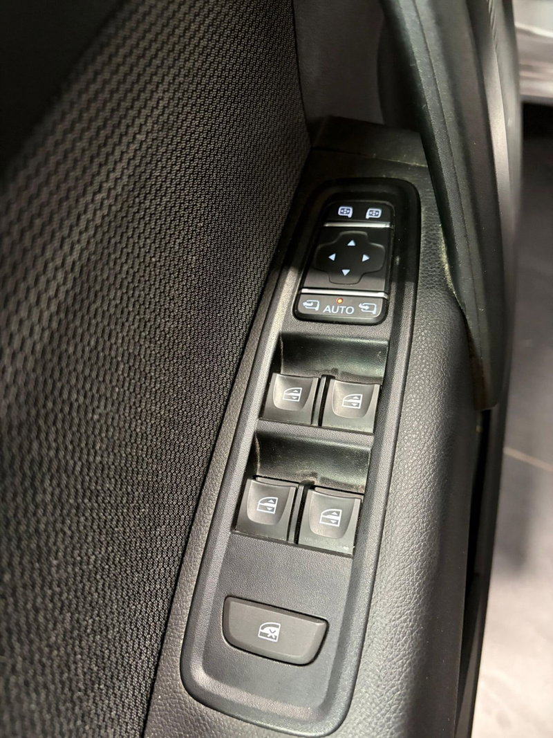 Renault Kangoo usata a Milano (15)