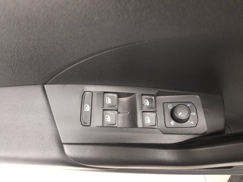 Volkswagen T-Cross usata a Bologna (9)