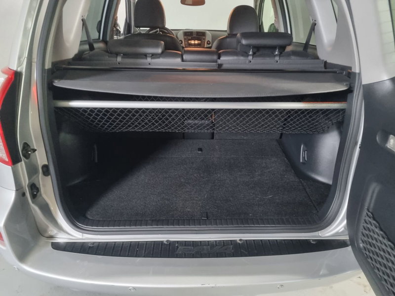 Toyota Rav4 usata a Cremona (8)