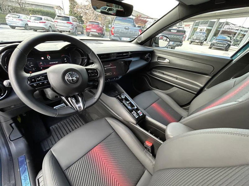 Alfa Romeo Junior nuova a Cuneo (10)