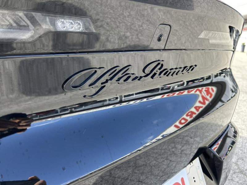 Alfa Romeo Junior nuova a Cuneo (5)