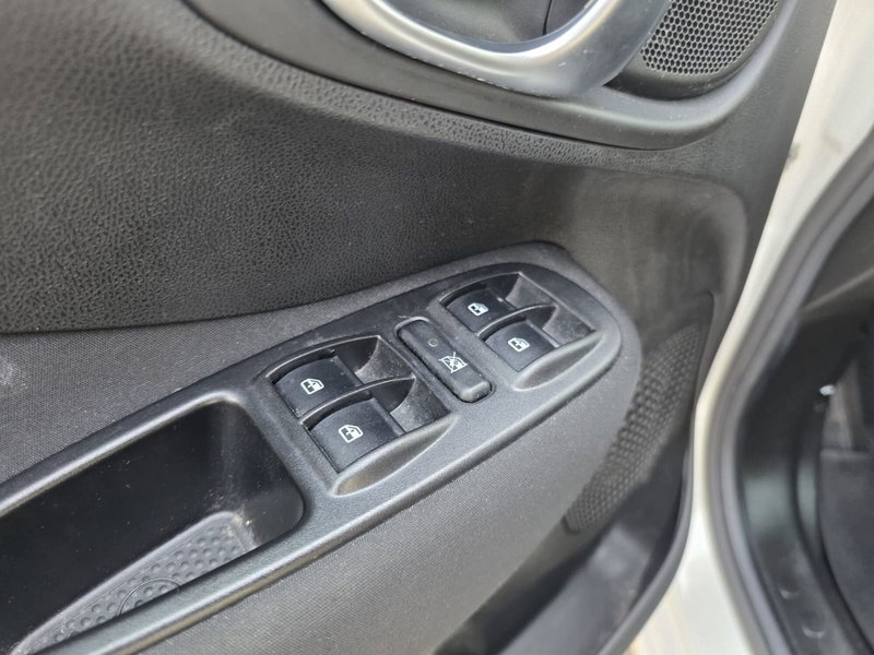 Fiat 500L usata a Rimini (11)