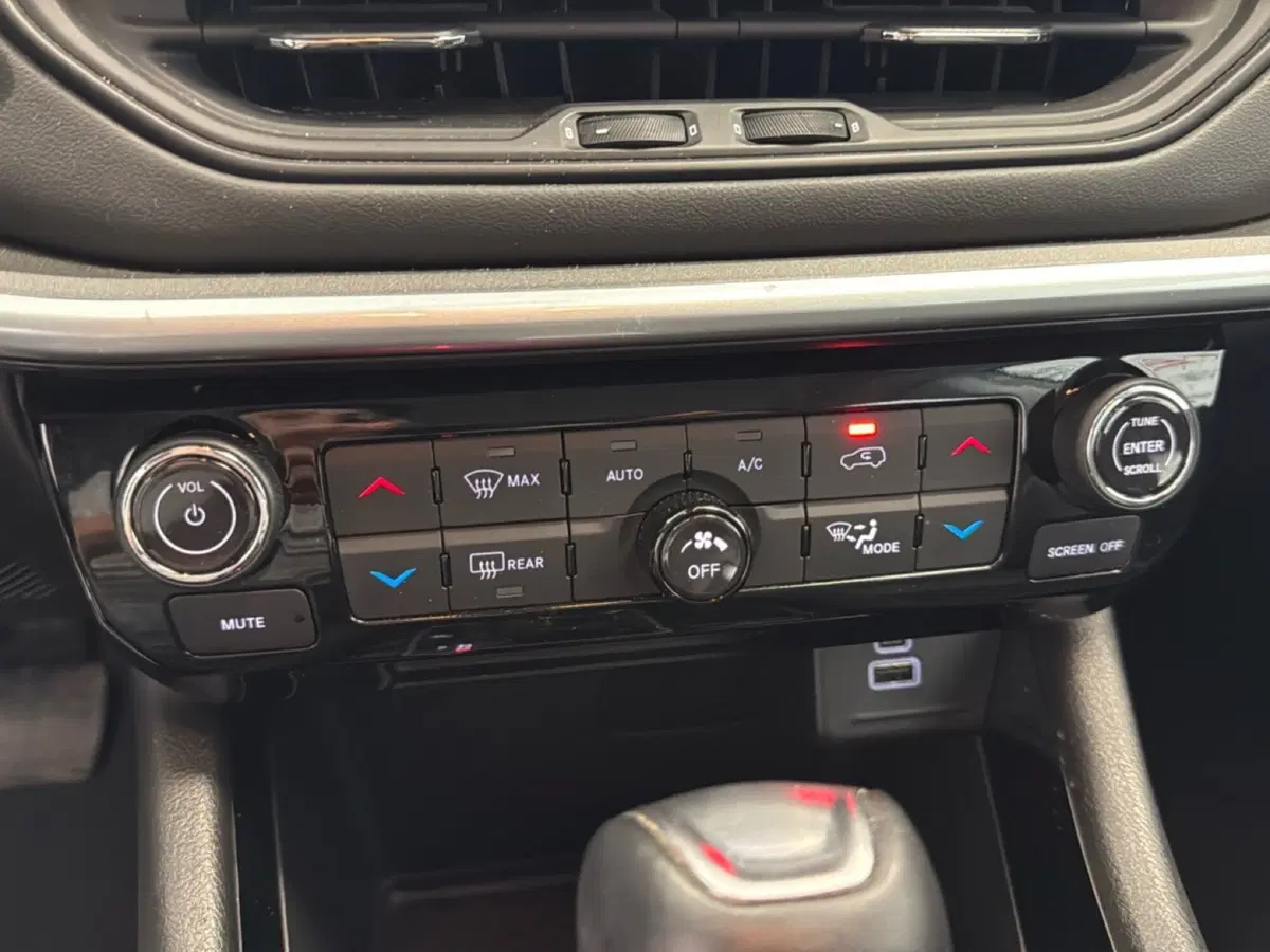 Jeep Compass usata a Palermo (10)