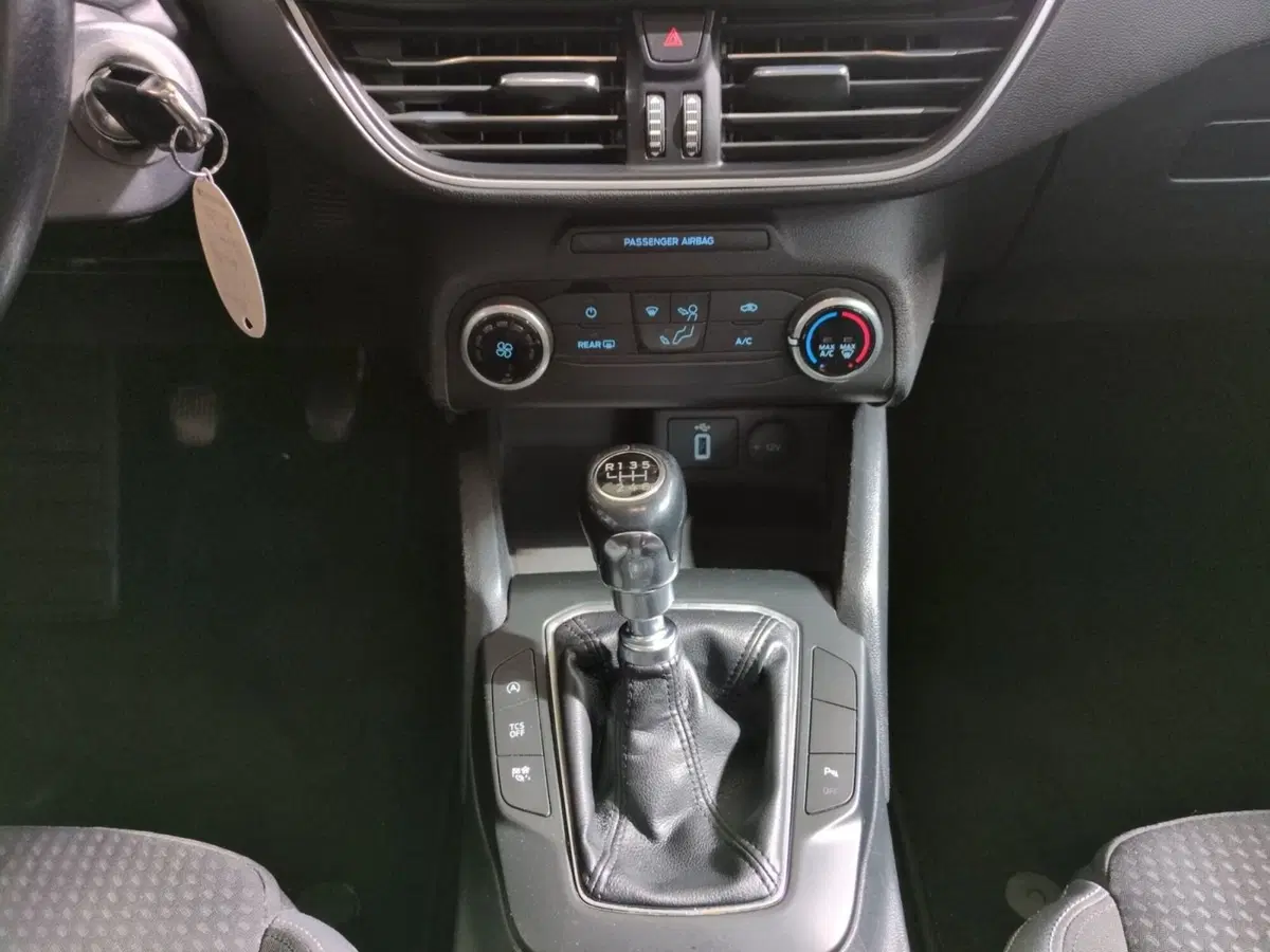 Ford Focus Station Wagon usata a Agrigento (10)