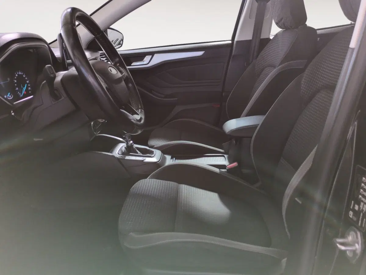 Ford Focus Station Wagon usata a Agrigento (8)
