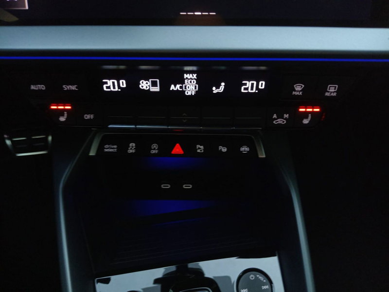 Audi A3 Sportback usata a Bari (7)