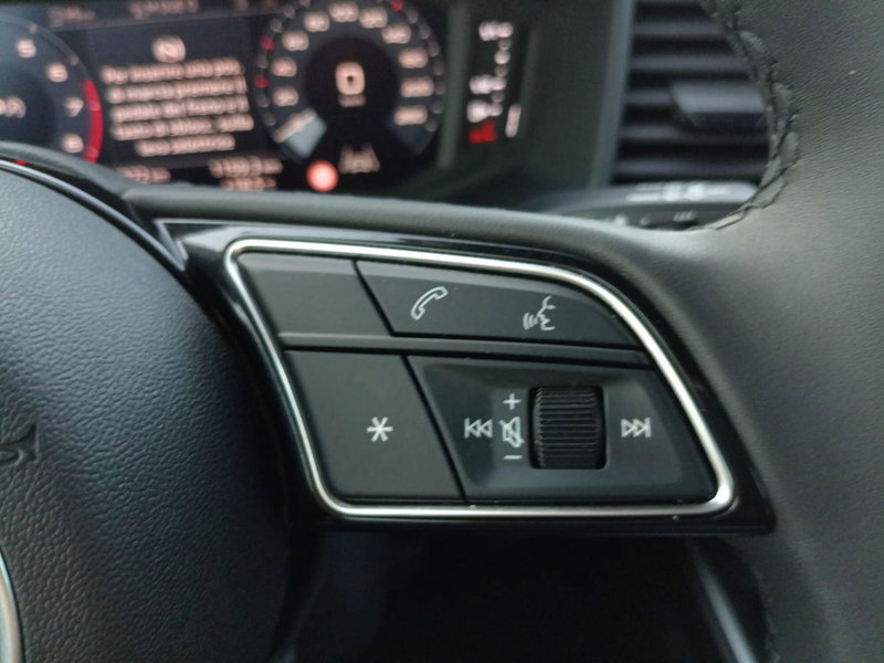 Audi A1 Sportback usata a Bari (7)