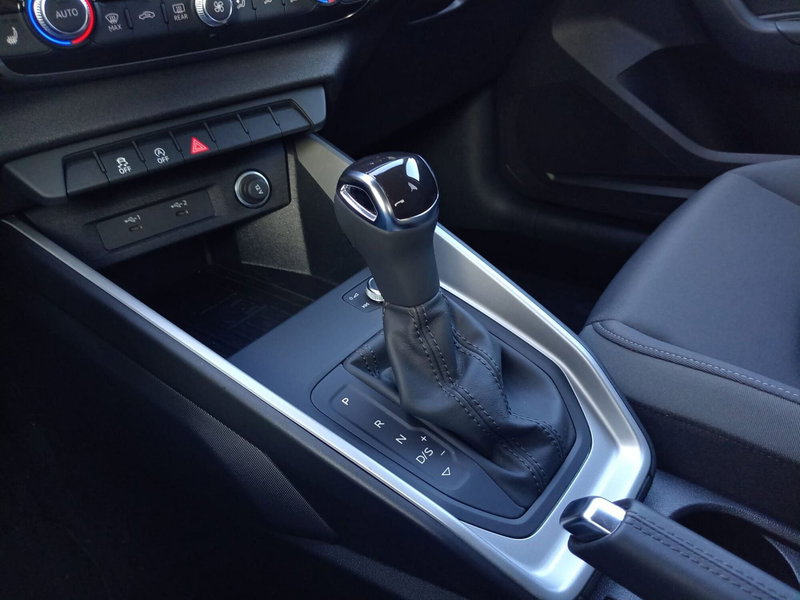 Audi A1 Sportback usata a Bari (11)