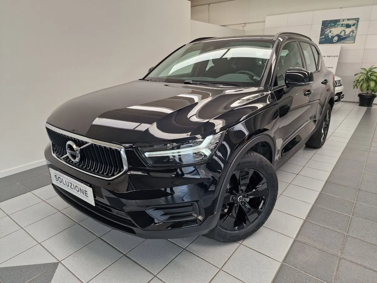 Volvo XC40 usata a Verbano Cusio Ossola