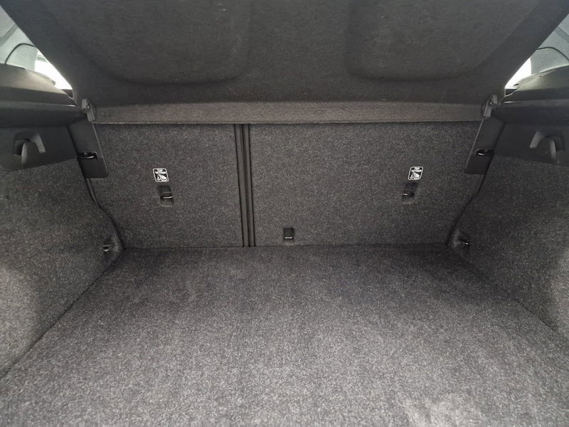 Volvo XC40 usata a Verbano Cusio Ossola (17)