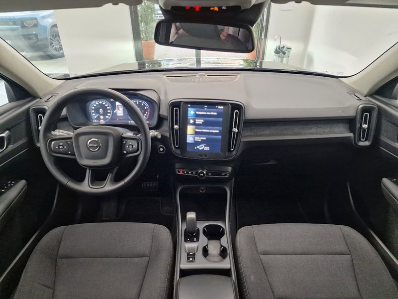 Volvo XC40 usata a Verbano Cusio Ossola (4)