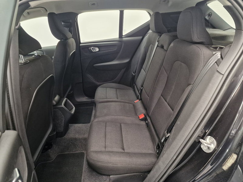 Volvo XC40 usata a Verbano Cusio Ossola (5)