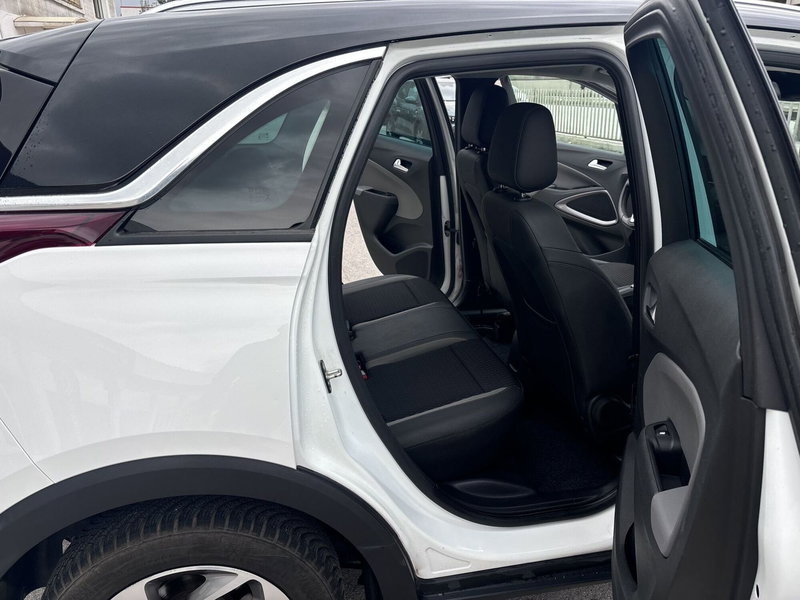 Opel Crossland X usata a Ancona (12)