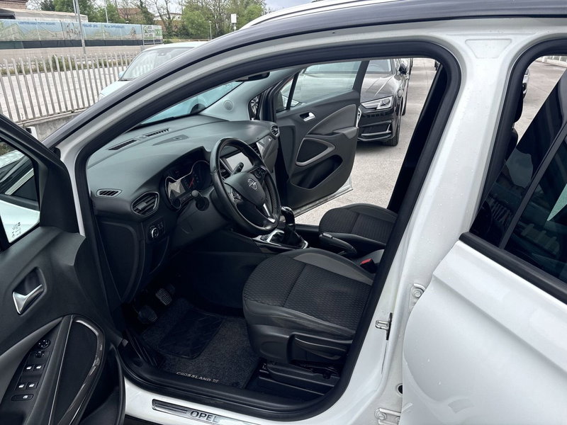 Opel Crossland X usata a Ancona (9)
