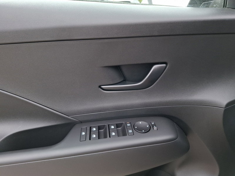 Hyundai Kona nuova a Latina (20)