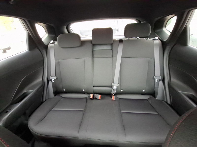 Hyundai Kona nuova a Latina (17)