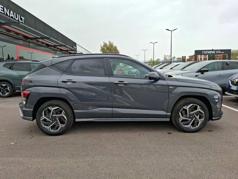 Hyundai Kona nuova a Latina (8)