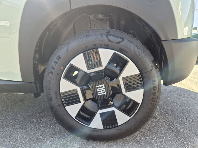 Fiat Grande Panda nuova a Milano (16)