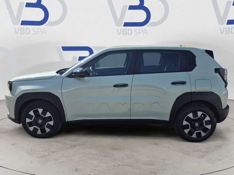 Fiat Grande Panda nuova a Milano (2)