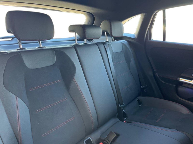 Mercedes-Benz GLA SUV usata a Napoli (14)