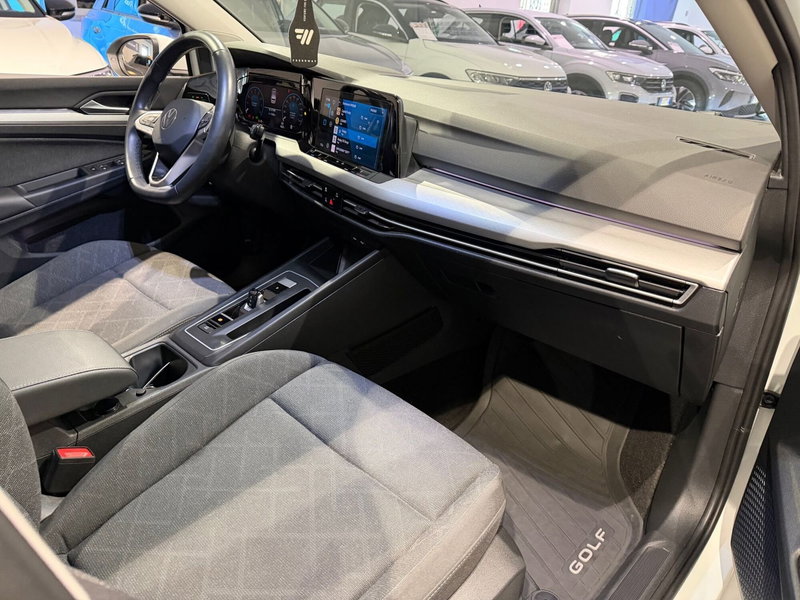 Volkswagen Golf usata a Genova (8)