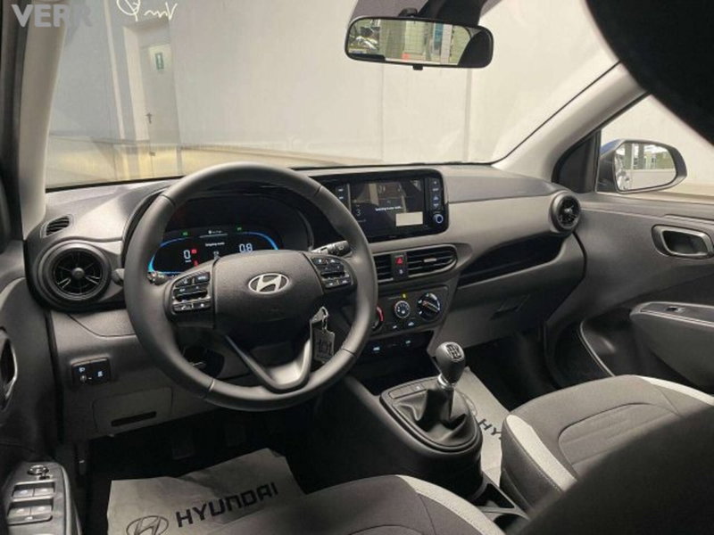 Hyundai i10 nuova a Milano (13)