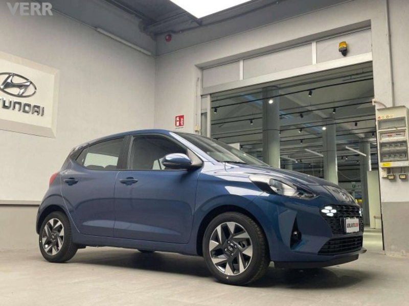 Hyundai i10 nuova a Milano (9)
