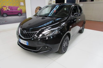 Lancia Ypsilon 1.0 FireFly 5 porte S&amp;S Hybrid Gold Plus del 2022 usata a Rho