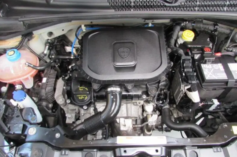 Lancia Ypsilon usata a Milano (18)