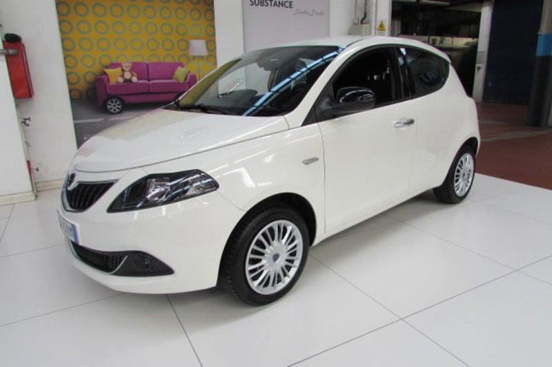 Lancia Ypsilon usata a Milano