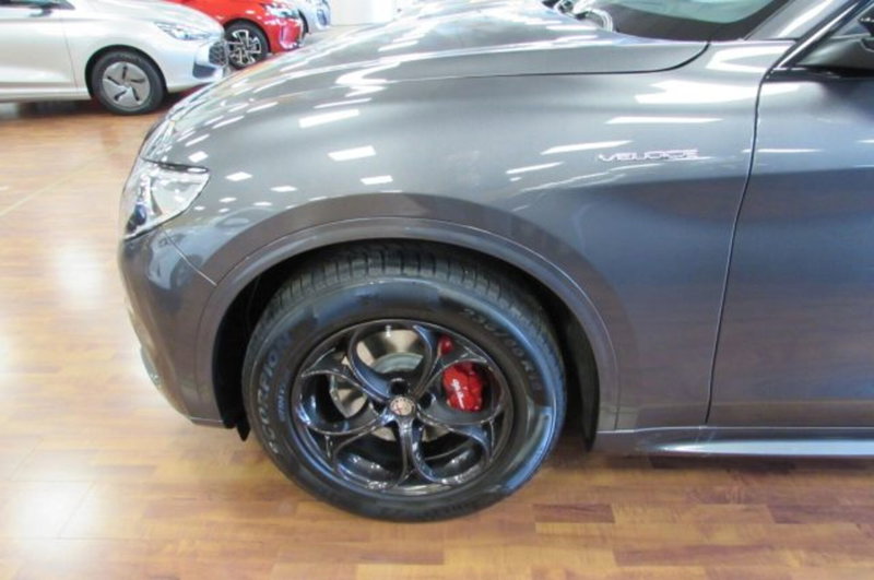 Alfa Romeo Stelvio usata a Milano (5)