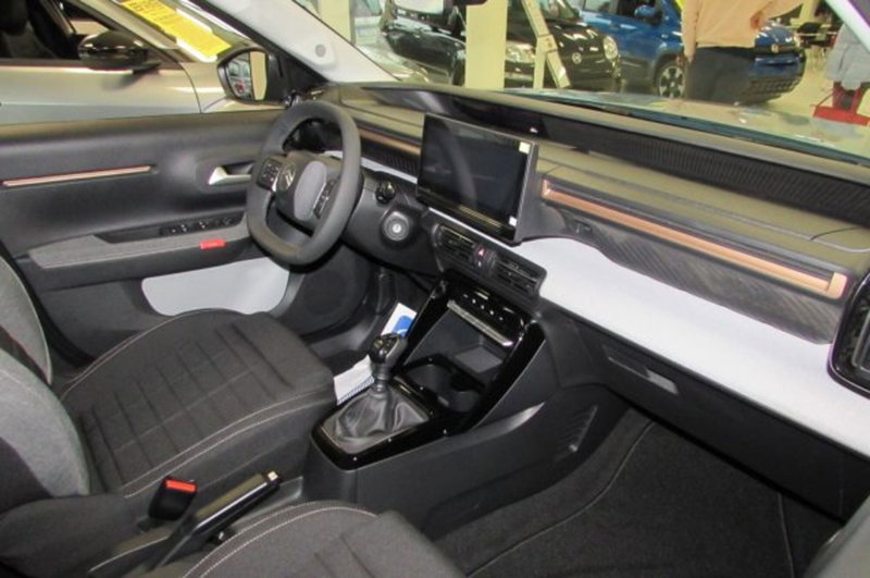 Citroen C3 Aircross nuova a Milano (16)