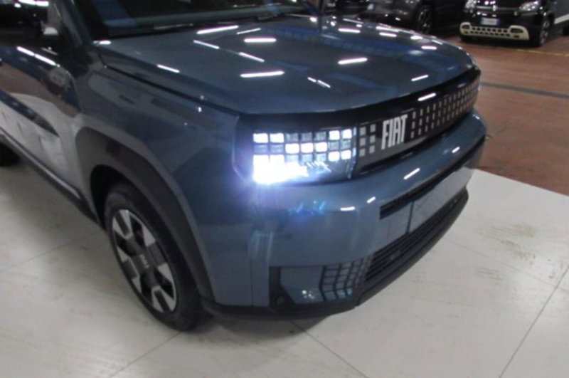 Fiat Grande Panda nuova a Milano (17)