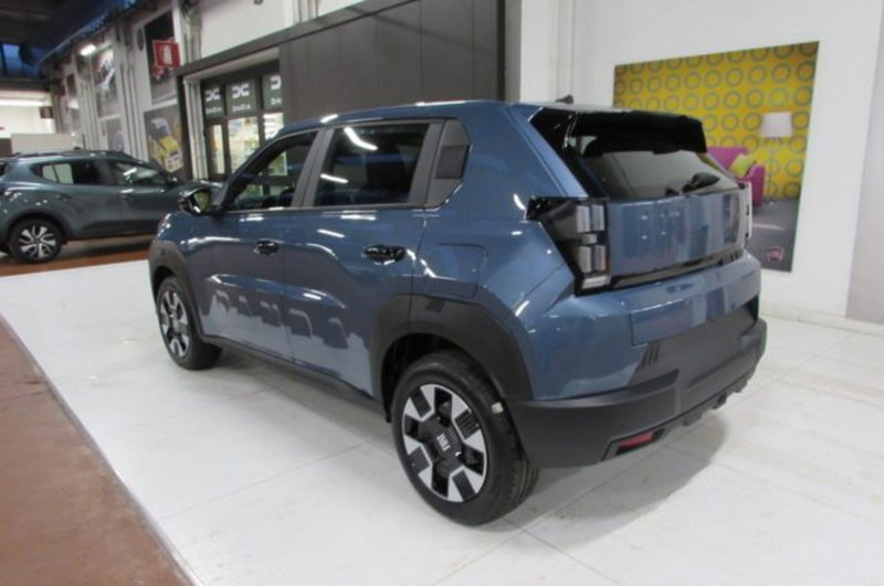 Fiat Grande Panda nuova a Milano (3)