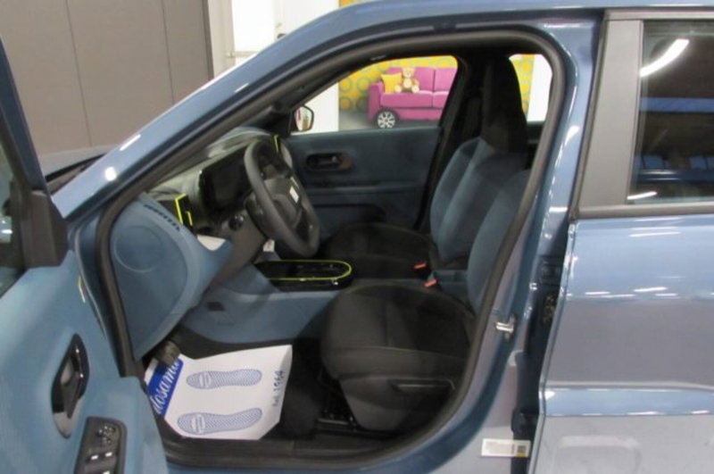 Fiat Grande Panda nuova a Milano (6)