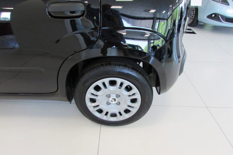 Fiat Panda nuova a Milano (5)