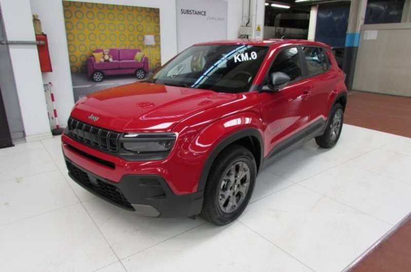 Jeep Avenger nuova a Milano