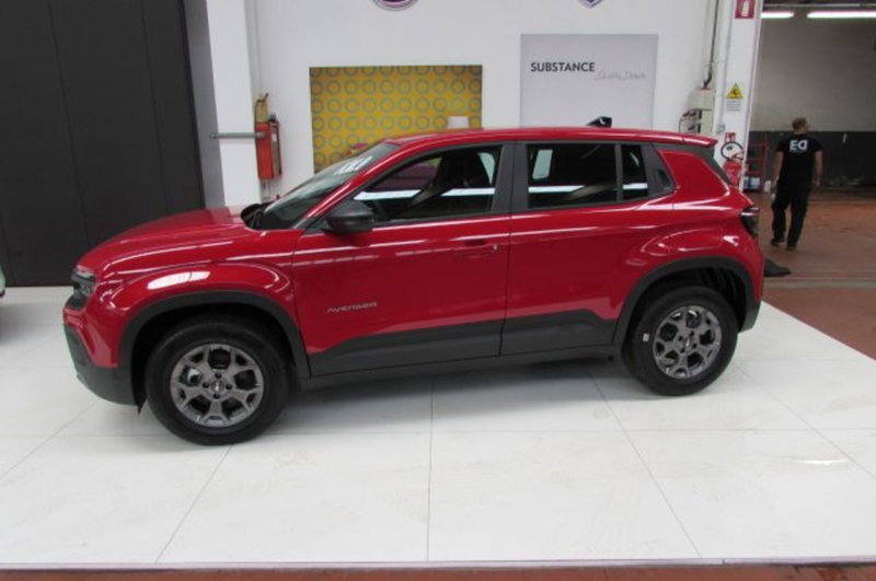 Jeep Avenger nuova a Milano (4)