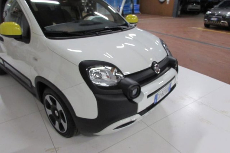 Fiat Panda Cross usata a Milano (17)