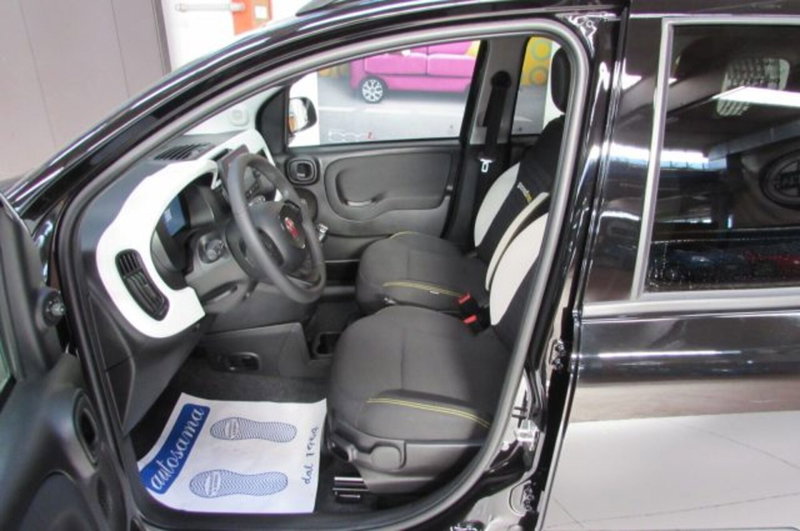 Fiat Panda Cross usata a Milano (6)