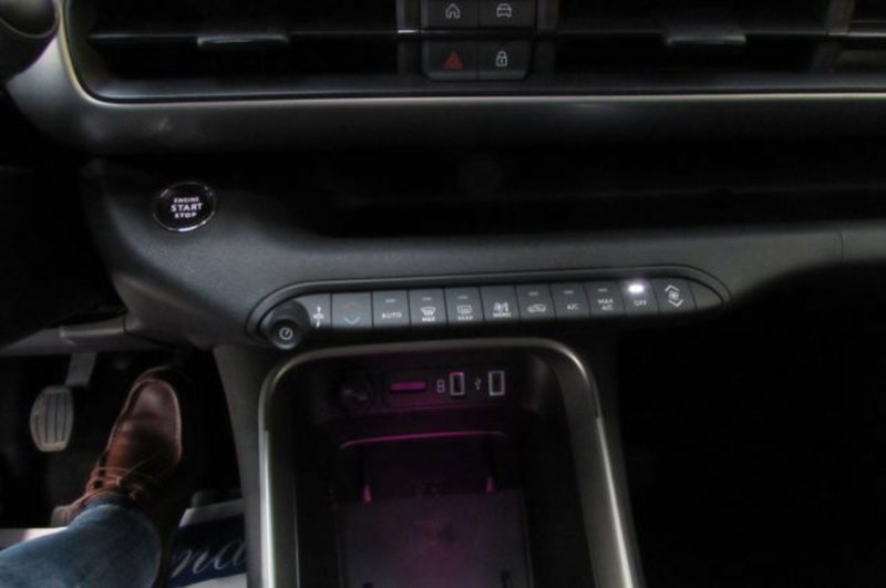 Jeep Avenger usata a Milano (10)