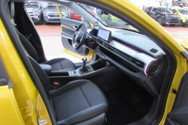 Jeep Avenger usata a Milano (16)