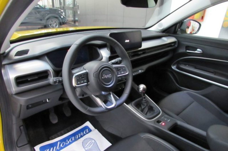 Jeep Avenger usata a Milano (7)